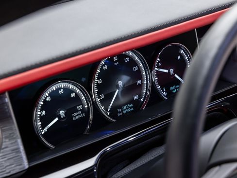 Used 2019 Rolls-Royce Phantom Sedan image 87