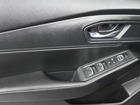 Used 2025 Honda Accord Sport image 7