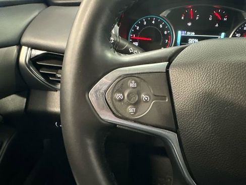 Used 2018 Chevrolet Traverse LT image 21