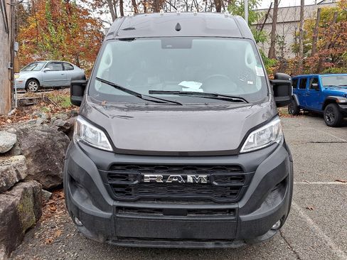 New 2026 RAM ProMaster 2500 w/ Convenience Group FWD image 2