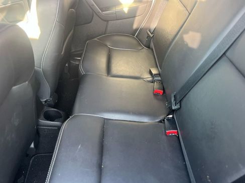 Used 2010 Ford Focus SEL image 10