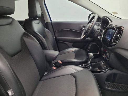 Used 2020 Jeep Compass Latitude image 21