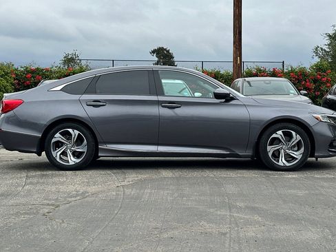 Used 2018 Honda Accord EX image 3