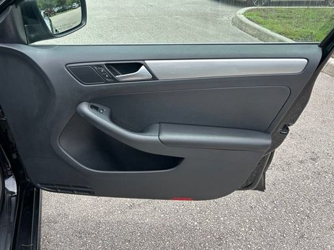 Used 2017 Volkswagen Jetta S FWD image 37