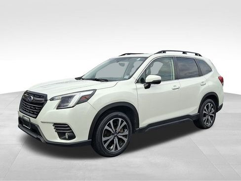Used 2022 Subaru Forester Limited image 1