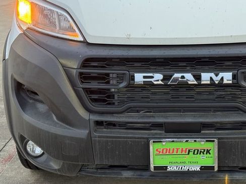 New 2025 RAM ProMaster 2500 w/ Convenience Group FWD image 8