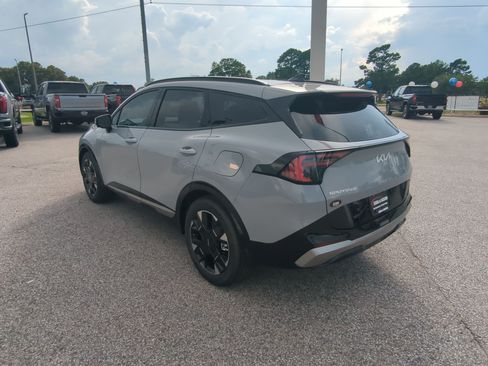New 2026 Kia Sportage SX FWD image 6