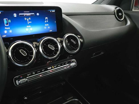 Certified 2026 Mercedes-Benz GLA 250 4MATIC image 35