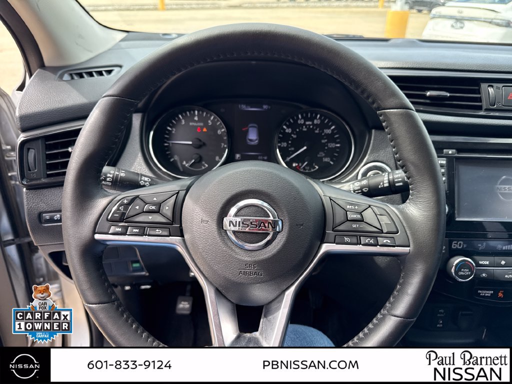Used 2017 Nissan Rogue Sport SL FWD image 18