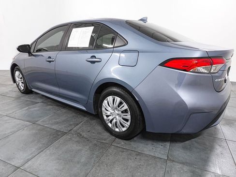 Used 2021 Toyota Corolla L image 4