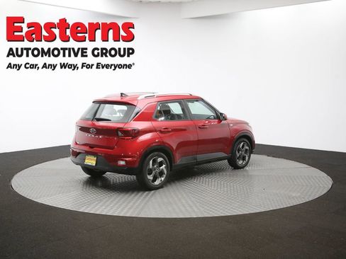 Used 2022 Hyundai Venue SEL image 40
