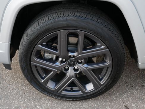 Used 2025 Jeep Compass Limited w/ High Altitude Package AWD/4WD image 15
