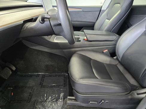 Used 2023 Tesla Model Y Long Range AWD/4WD image 14