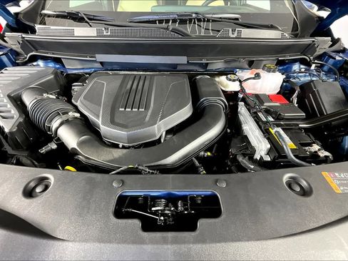 Used 2025 Buick Enclave Preferred image 18