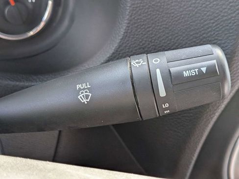 Used 2014 Jeep Wrangler Unlimited Sahara w/ Connectivity Group image 27