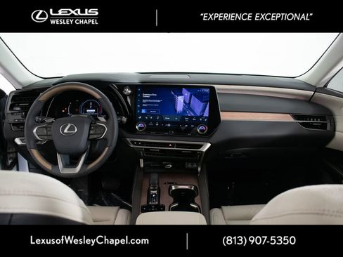 Used 2024 Lexus RX 350 FWD w/ Convenience Package image 16