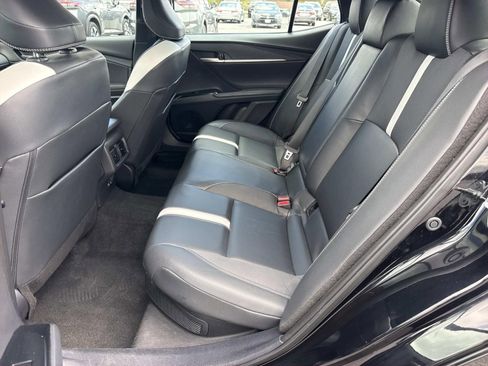Used 2025 Toyota Camry SE image 28