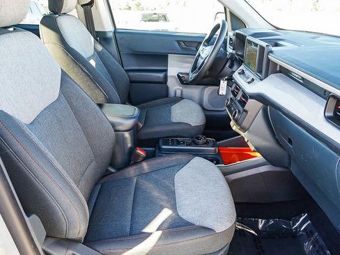 Used 2024 Ford Maverick XLT image 19