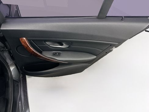 Used 2014 BMW 328i xDrive Sedan AWD/4WD image 31