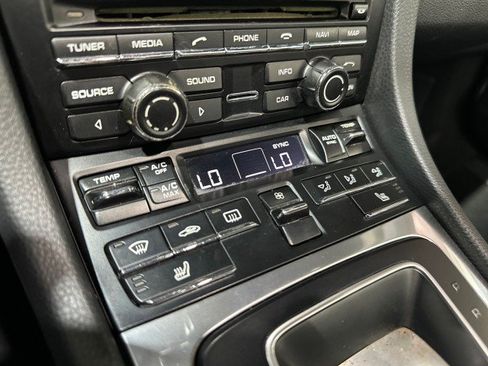 Used 2014 Porsche 911 Carrera RWD image 67