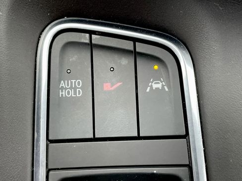 Certified 2023 Cadillac Escalade ESV V image 36