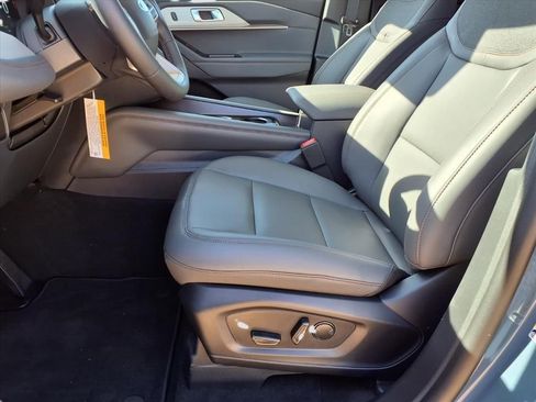 New 2026 Ford Explorer Active w/ Active Comfort Package image 23