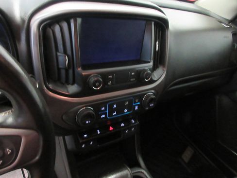 Used 2021 GMC Canyon AT4 image 23