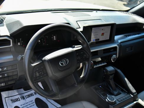 Used 2024 Toyota Tacoma SR5 AWD/4WD image 14