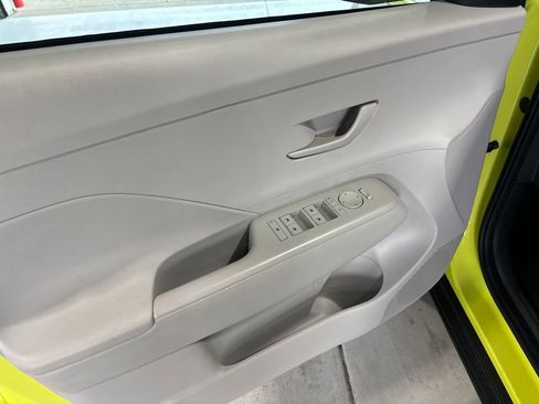 Used 2024 Hyundai Kona SEL AWD/4WD image 10
