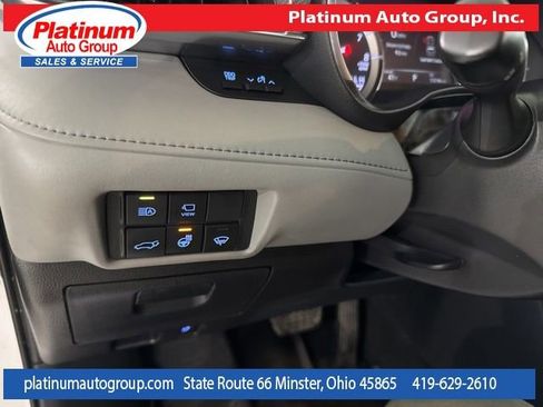 Used 2022 Toyota Highlander Platinum image 22