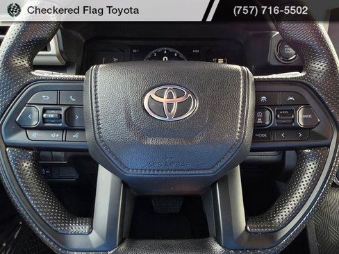 Certified 2025 Toyota Tacoma SR5 AWD/4WD image 20