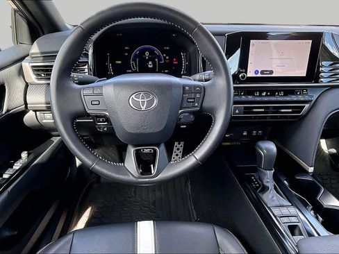 Certified 2025 Toyota Camry SE w/ Convenience Package FWD image 5