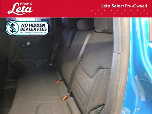 Used 2020 Jeep Renegade Latitude FWD image 20