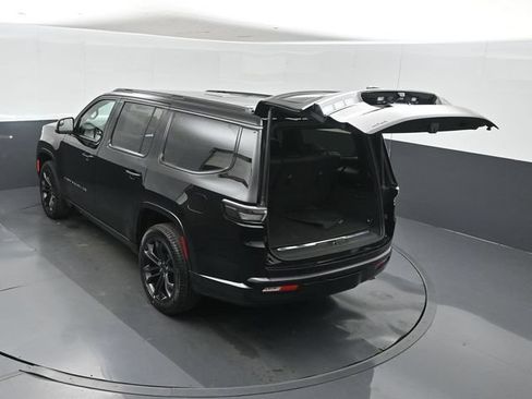 New 2026 Jeep Grand Wagoneer Summit AWD/4WD image 44
