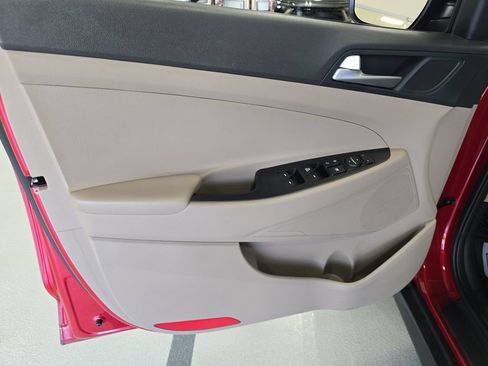 Used 2021 Hyundai Tucson SE FWD image 10
