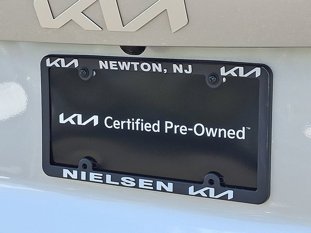 Certified 2023 Kia Sorento EX AWD/4WD image 35
