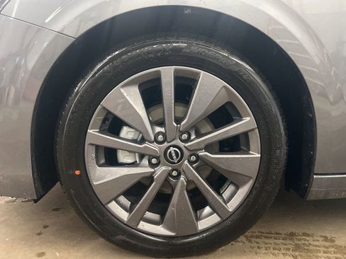 New 2026 Nissan Sentra SL w/ Floor Mat Package FWD image 19