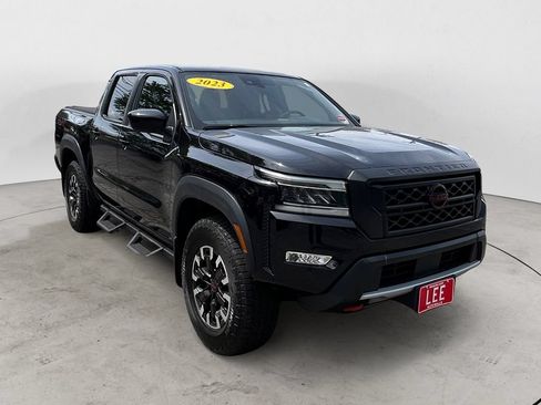 Used 2023 Nissan Frontier PRO-4X w/ Tow Package AWD/4WD image 7