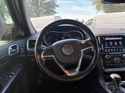 Certified 2021 Jeep Grand Cherokee Laredo X RWD image 7