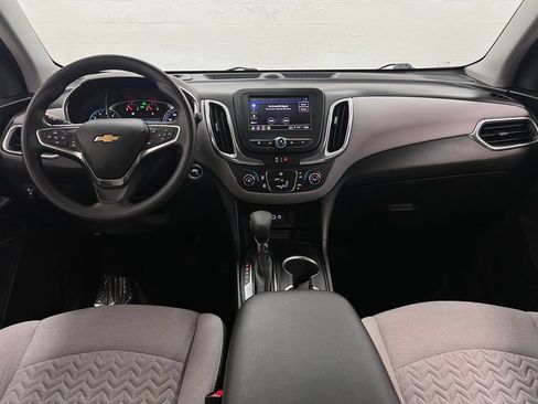 Used 2022 Chevrolet Equinox LT image 12