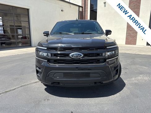 Used 2023 Ford Expedition Max Limited AWD/4WD image 2