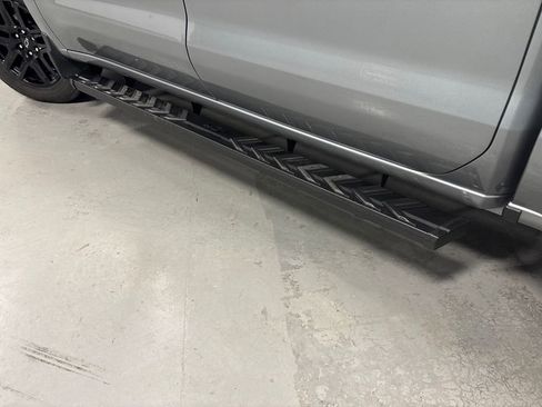 Used 2025 Chevrolet Silverado 1500 Custom image 45