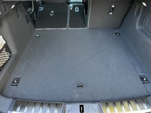 New 2026 Jaguar F-PACE R-Dynamic S image 14