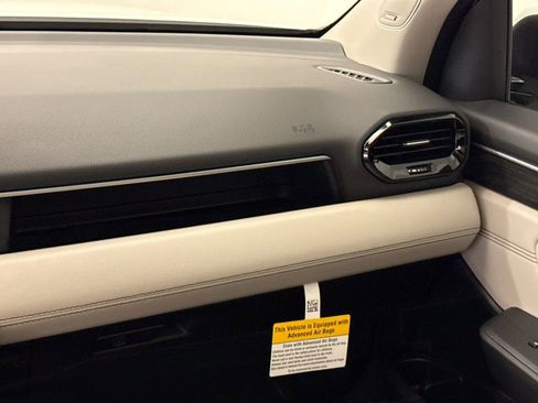 New 2026 Honda Pilot Touring image 17