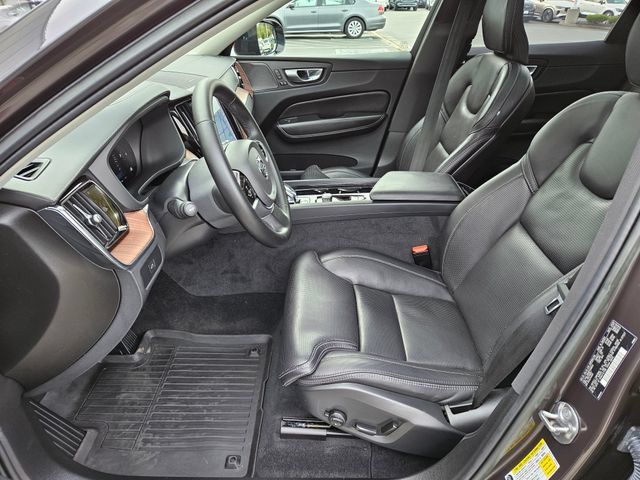 Certified 2023 Volvo XC60 B5 Ultimate w/ Climate Package AWD/4WD image 17