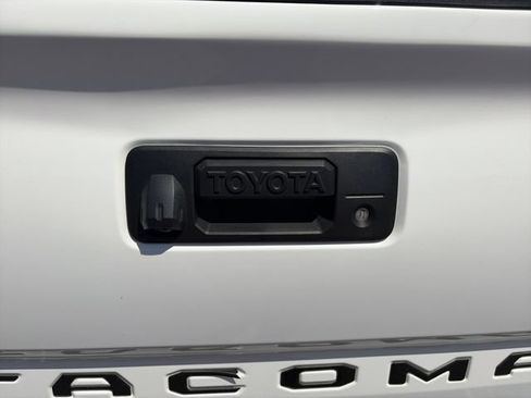 Used 2020 Toyota Tacoma TRD Pro AWD/4WD image 31
