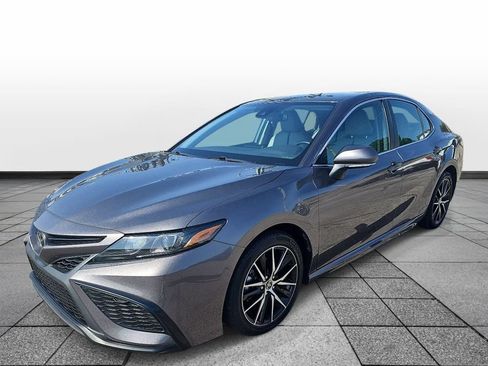 Used 2024 Toyota Camry SE AWD/4WD image 1