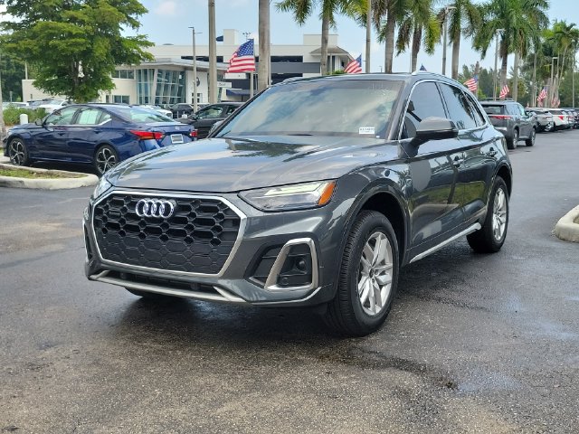 Used 2023 Audi Q5 2.0T Premium w/ Convenience Package AWD/4WD image 32