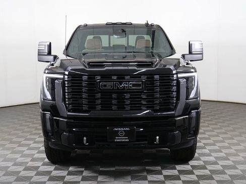 Used 2024 GMC Sierra 3500 Denali Ultimate image 16