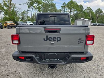 Used 2022 Jeep Gladiator Sport